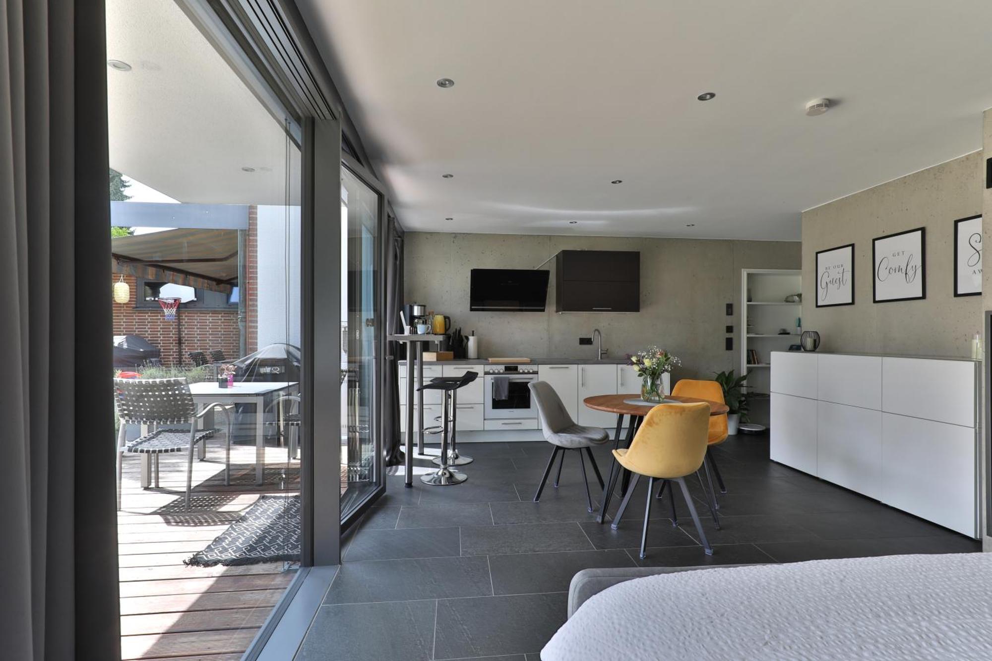 Modernes Studio-Apartment Gersthofen Zewnętrze zdjęcie