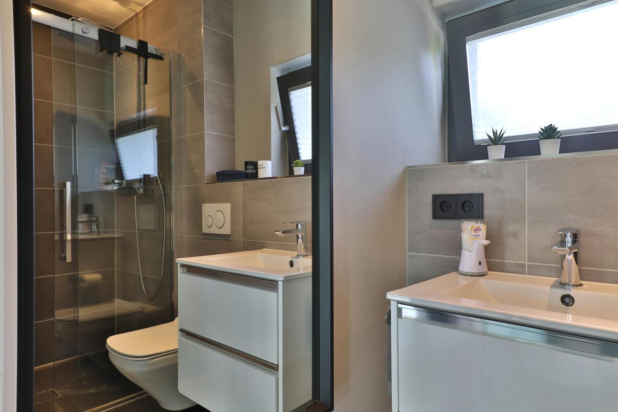 Modernes Studio-Apartment Gersthofen Zewnętrze zdjęcie